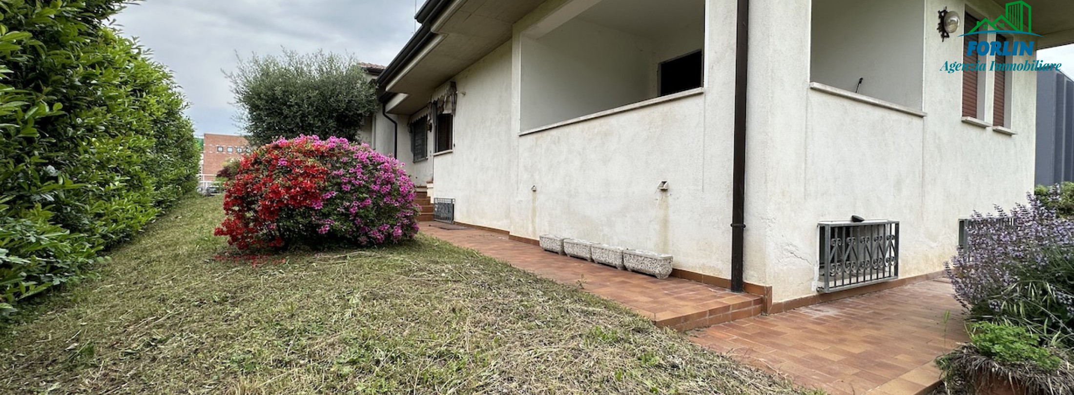 VILLINO SINGOLO CON 500 MQ DI GIARDINO! - V529 - 