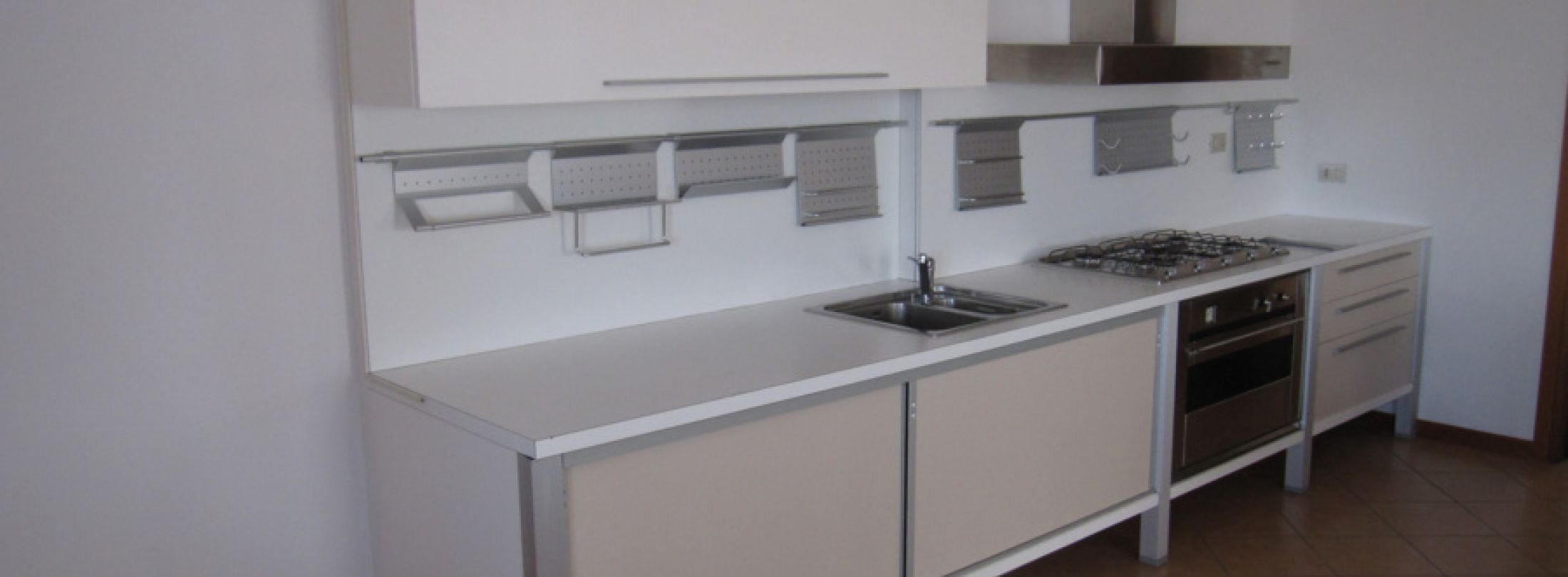 TRILOCALE SU DUE UNITA' CON ENTRATA INDIPENDENTE! - A172 -